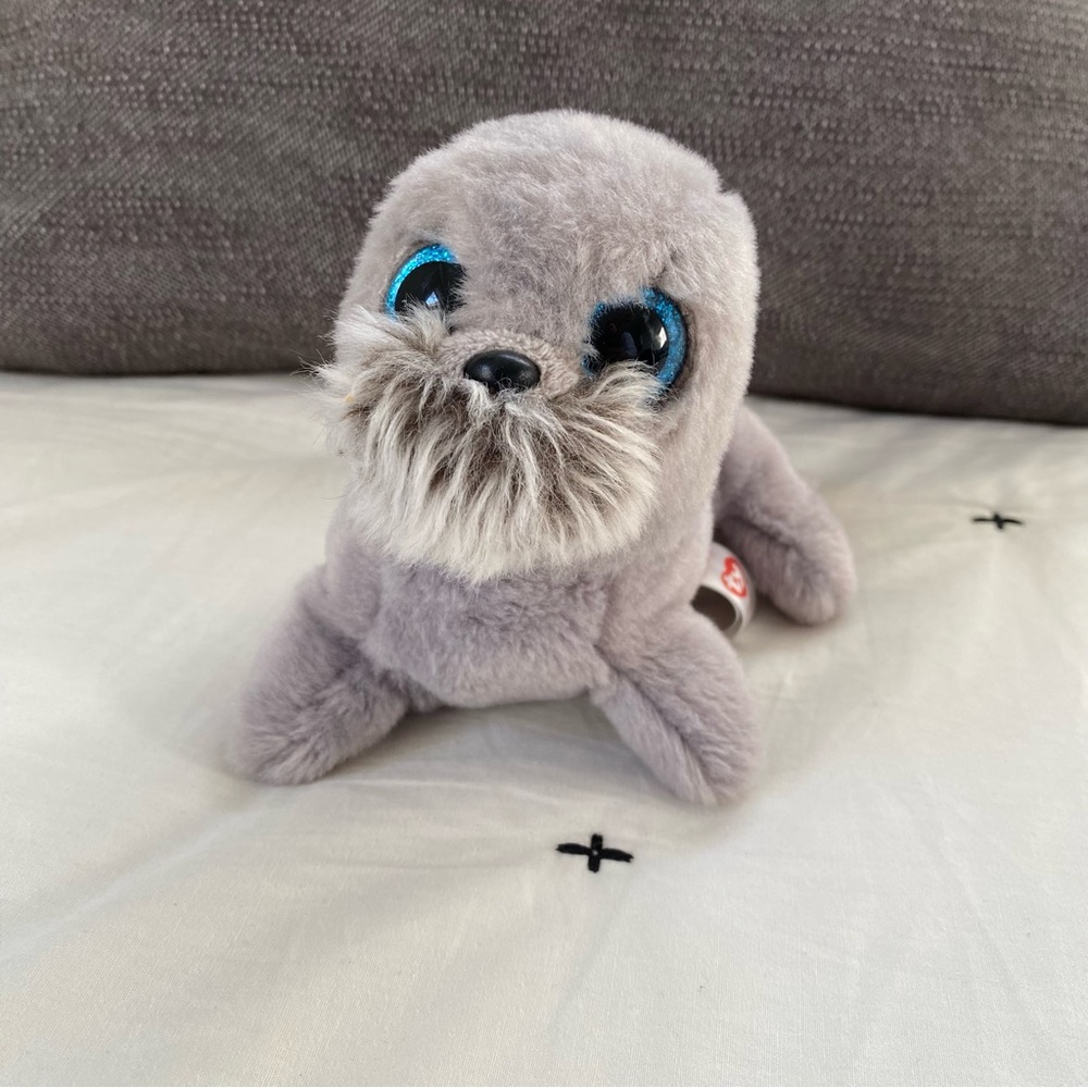 Ty Beanie Babies Wiggy The Sea Lion Seal Gray Glitter Eyes 2016 Velvety 10 inch